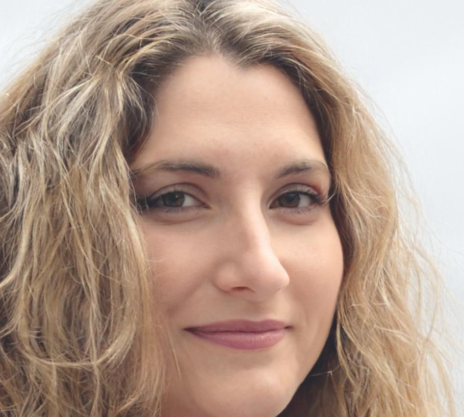 Portrait de Léonie Bernier, spécialiste en stratégies budgétaires